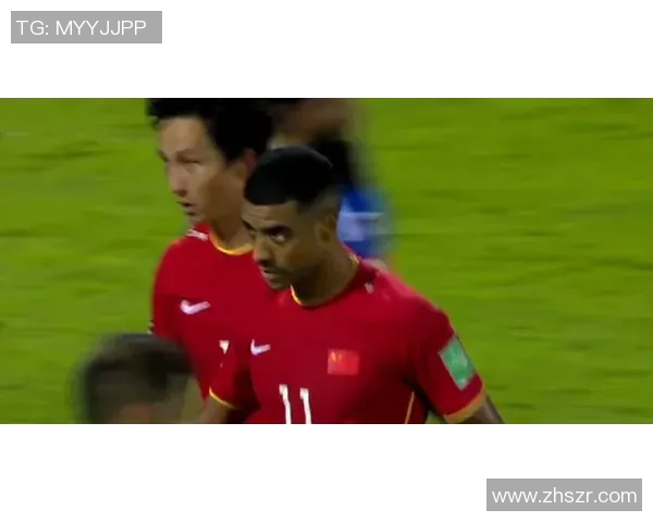 中国足球球星在曼联的历史与现状分析:球员名单及其表现回顾 中国足球球星在曼联的历史与现状分析:球员名单及其表现回顾